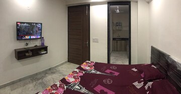 Studio Builder Floor For Rent in Sector 46