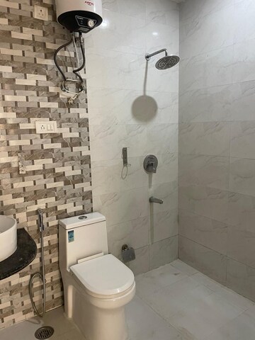 Bathroom in 3 BHK Builder Floor at Unitech South City II, Sector 50 – for Rent