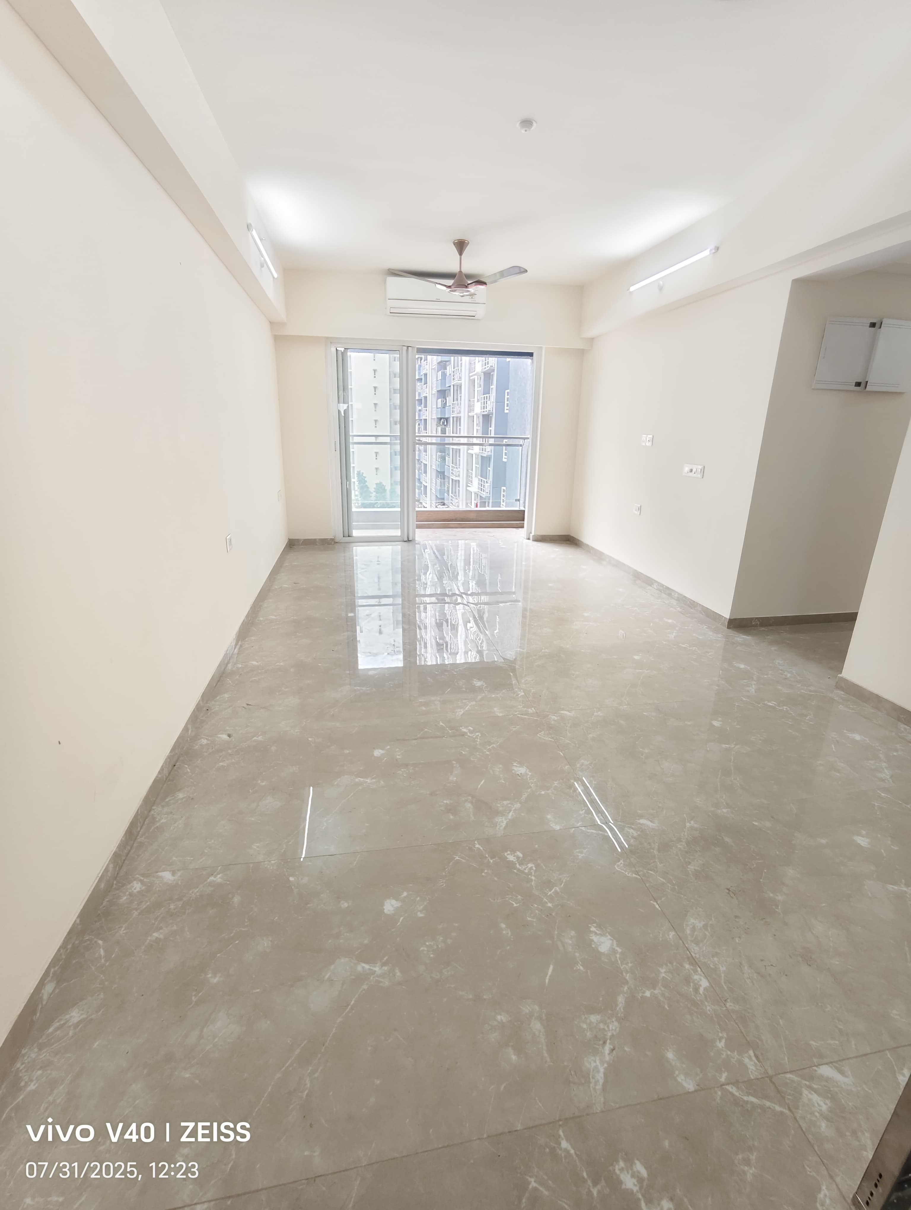 3 BHK + Study Room Apartment For Rent in L&T Emerald Isle