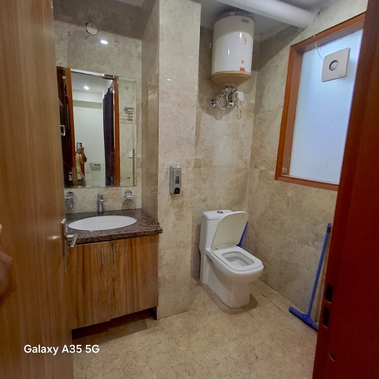 Bathroom, sector 46 1 Bedroom 900 Sq.Ft. Builder Floor In Sector 46 Gurgaon 9046928