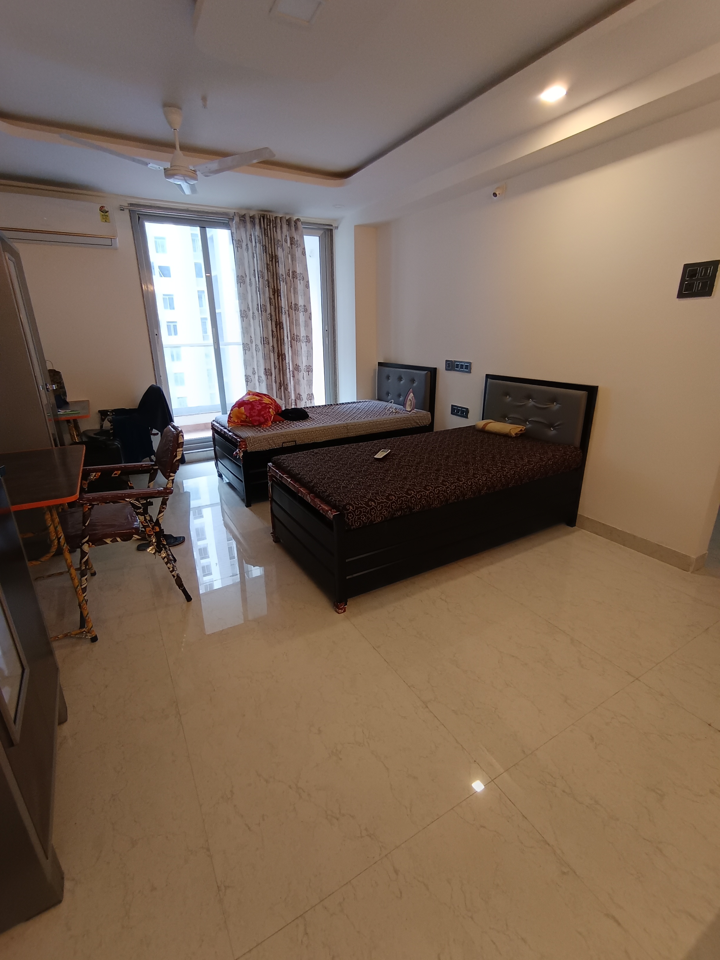 Pg For Rent in R K Properties 