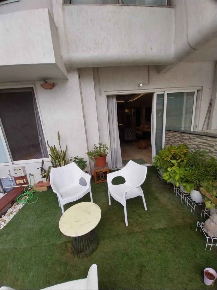 Garden, vtp-urban-space 4 Bedroom 3000 Sq.Ft. Apartment In Nibm Road Pune 9046957