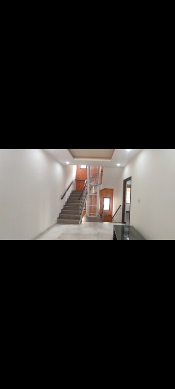 Staircase in 4 BHK Villa at Cyber City Oriana, Hi Tech City – for Rent