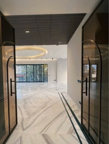 Building Lobby in 4 BHK Builder Floor at Boutique Residential Apartment, Greater Kailash I – for Sale