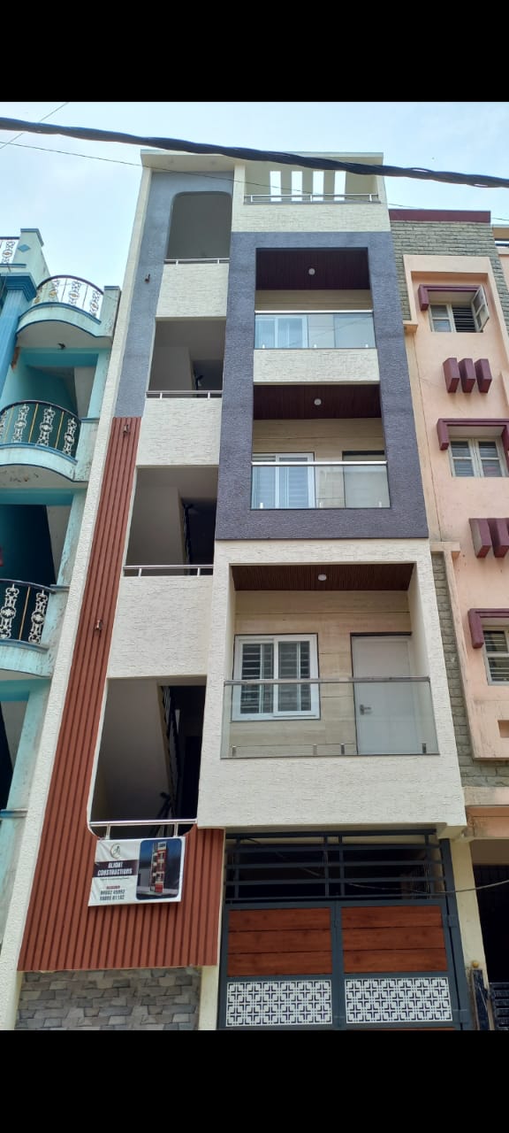 6+ BHK + Extra Room Independent House For Sale in JC Road