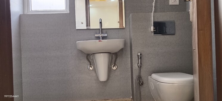 Bathroom, malviya nagar 2 Bedroom 900 Sq.Ft. Builder Floor In Malviya Nagar Delhi 9046997