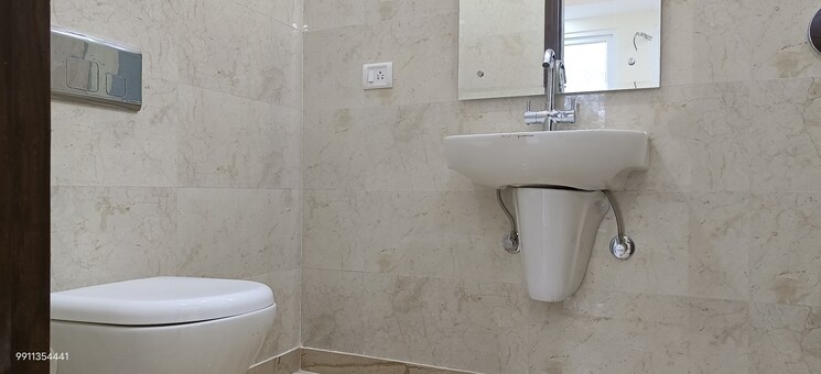Bathroom, malviya nagar 2 Bedroom 900 Sq.Ft. Builder Floor In Malviya Nagar Delhi 9046997