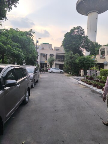  Plot – Exterior View View at Unitech Deerwood Chase, Nirvana Country - for Sale