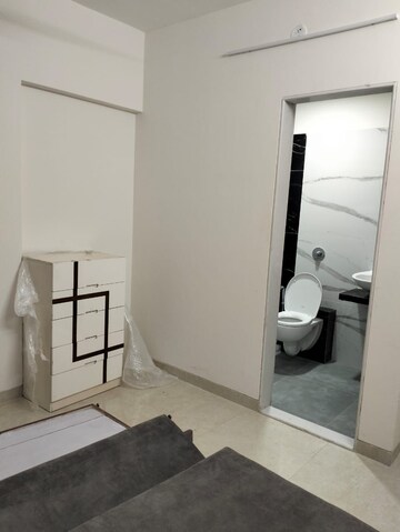 Master Bedroom in 1.5 BHK Apartment at Chandiwala Pearl Heaven, Andheri East – for Rent