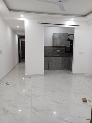 Room in 2 BHK Builder Floor at Chattarpur – for Rent
