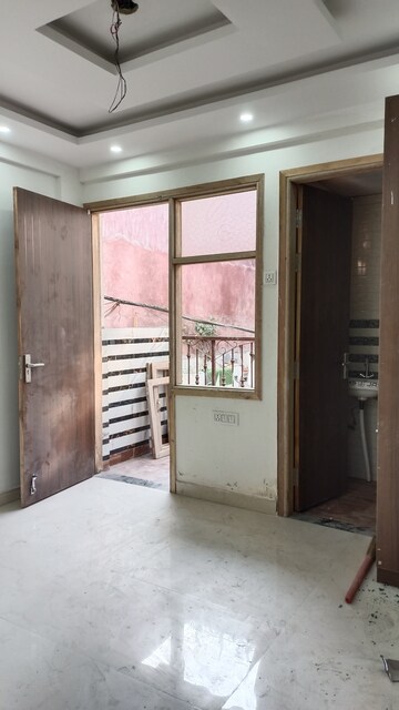 1 BHK Builder Floor For Rent in Chattarpur