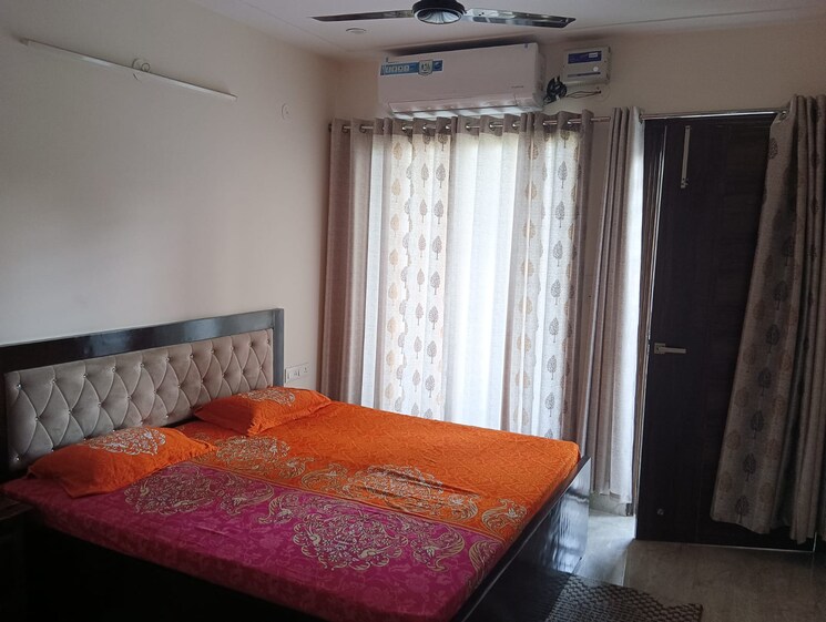 Bedroom, palam vihar 1 Bedroom 852 Sq.Ft. Builder Floor In Palam Vihar Gurgaon 9047033