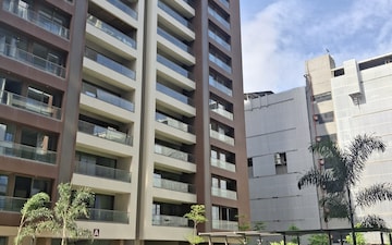 3 BHK Apartment For Sale in Adajan