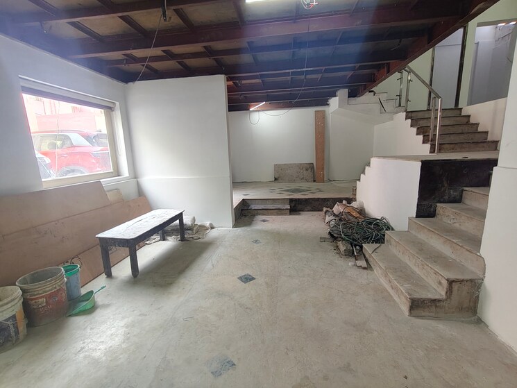 Living Room, egmore Commercial Showroom 2000 Sq.Ft. In Egmore Chennai 9047089