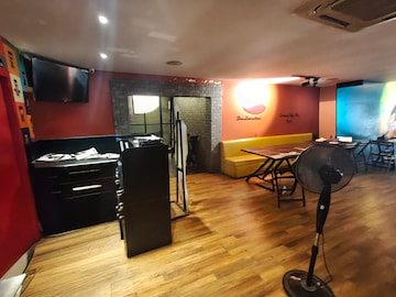 Team Area in  Showroom at Anna Nagar – for Rent
