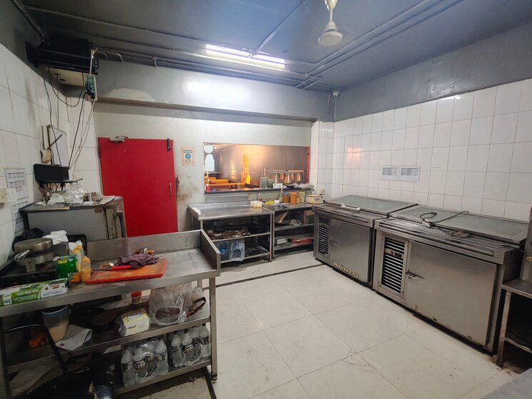 Kitchen, anna nagar Commercial Showroom 1650 Sq.Ft. In Anna Nagar Chennai 9047105