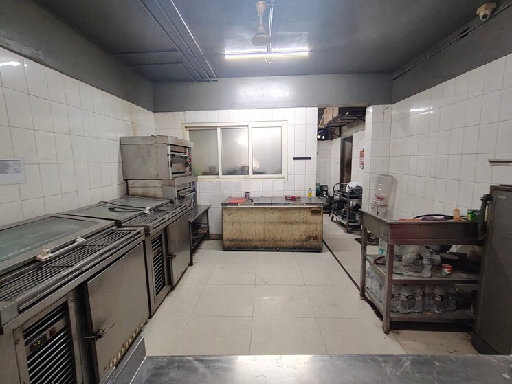 Kitchen, anna nagar Commercial Showroom 1650 Sq.Ft. In Anna Nagar Chennai 9047105