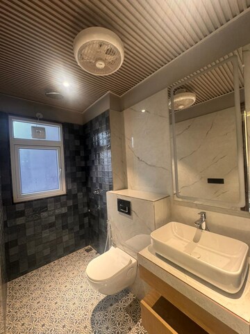 Bathroom in 1 RK Builder Floor at Sector 40 – for Rent