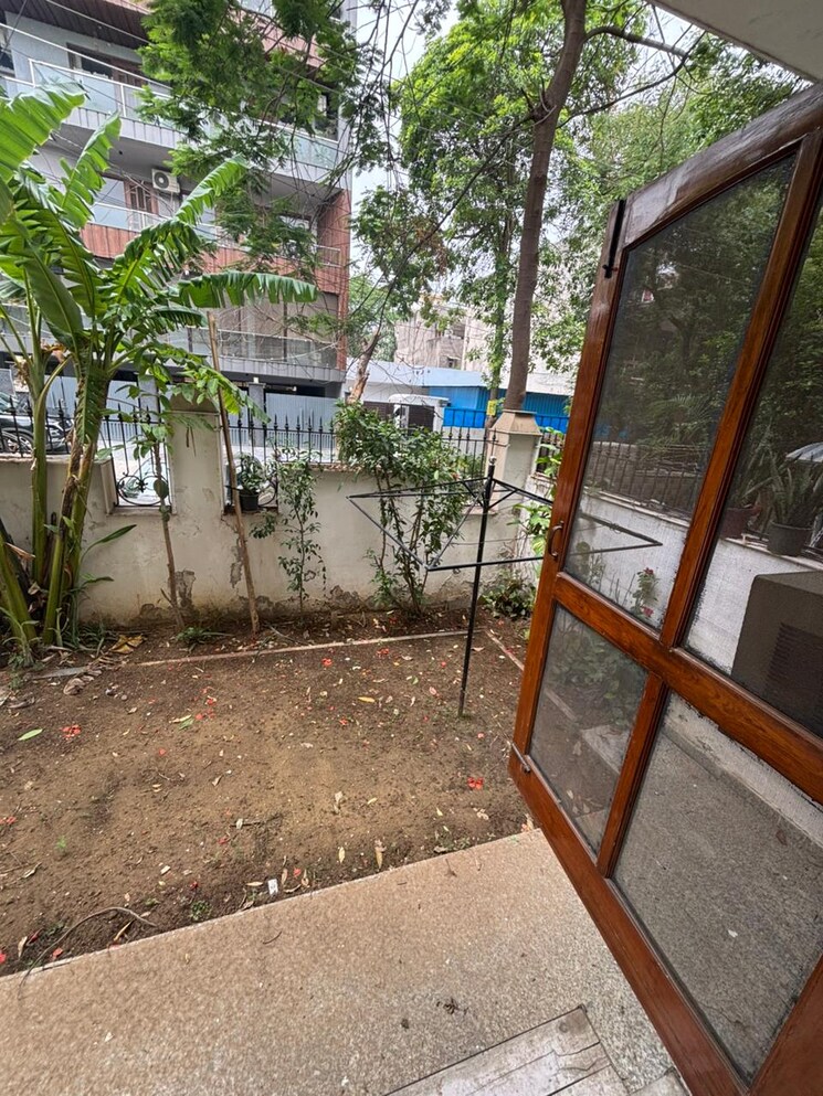 Balcony, sector 40 3 Bedroom 2258 Sq.Ft. Builder Floor In Sector 40 Gurgaon 9047123