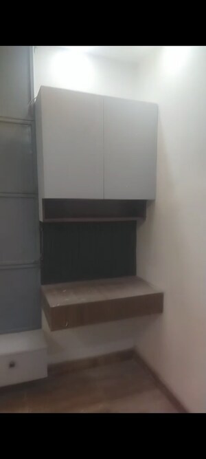 Furnished Amenities in 3 BHK Builder Floor at West Sant Nagar – for Sale