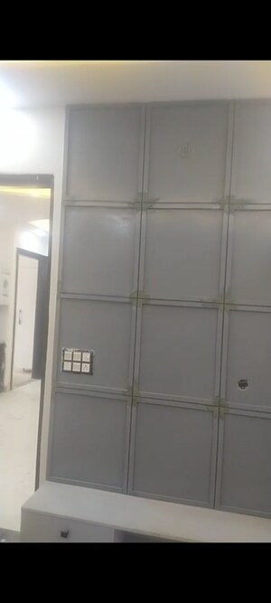 Furnished Amenities in 3 BHK Builder Floor at West Sant Nagar – for Sale