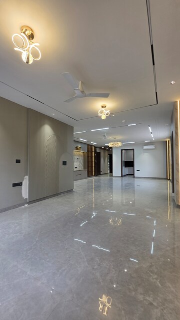 4 BHK Builder Floor For Sale in Sushant Lok 3, Sector 57
