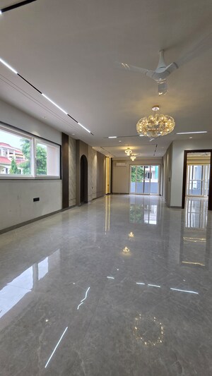 Kitchen in 4 BHK Builder Floor at Sushant Lok 3, Sector 57 – for Sale