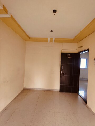 Room in 1 BHK Apartment at Saurabh Crystal Pallazo, Nalasopara West – for Rent
