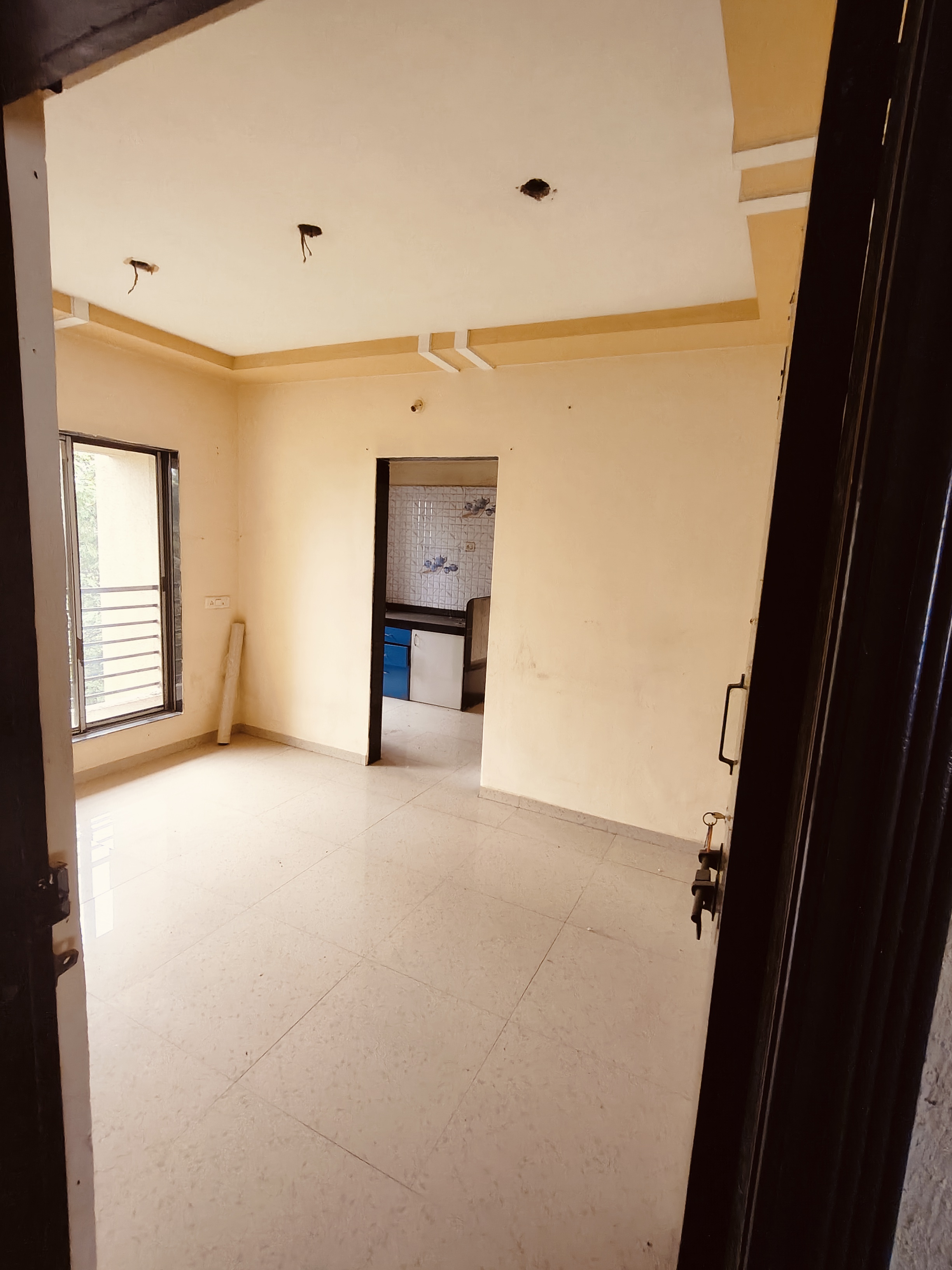1 BHK + Study Room Apartment For Rent in Saurabh Crystal Pallazo