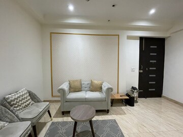 Team Area in 2 BHK Apartment at Gaur City 7th Avenue, Sector 4 Greater Noida – for Sale