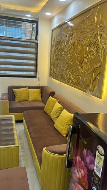 Staircase in 2.5 BHK Builder Floor at Mansarover Garden – for Rent