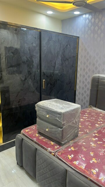 Bathroom in 2.5 BHK Builder Floor at Mansarover Garden – for Rent