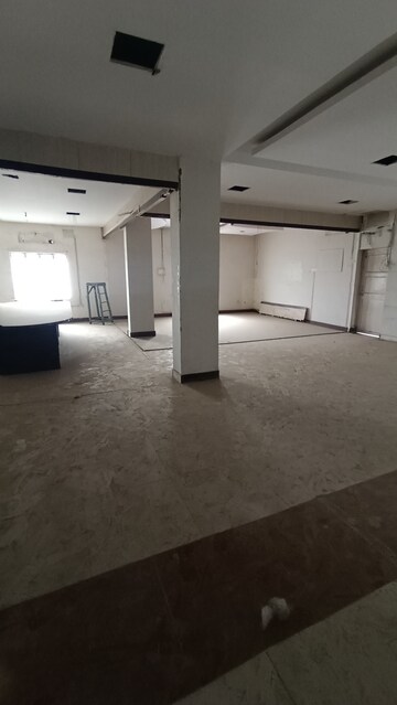 Room in  Office Space at Exhibition Road – for Rent