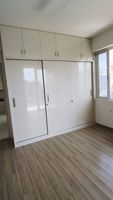 Room in 2 BHK Apartment at Godrej Aria, Sector 79 – for Rent