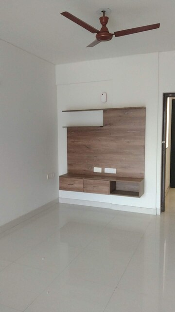Room in 2 BHK Apartment at Godrej Aria, Sector 79 – for Rent