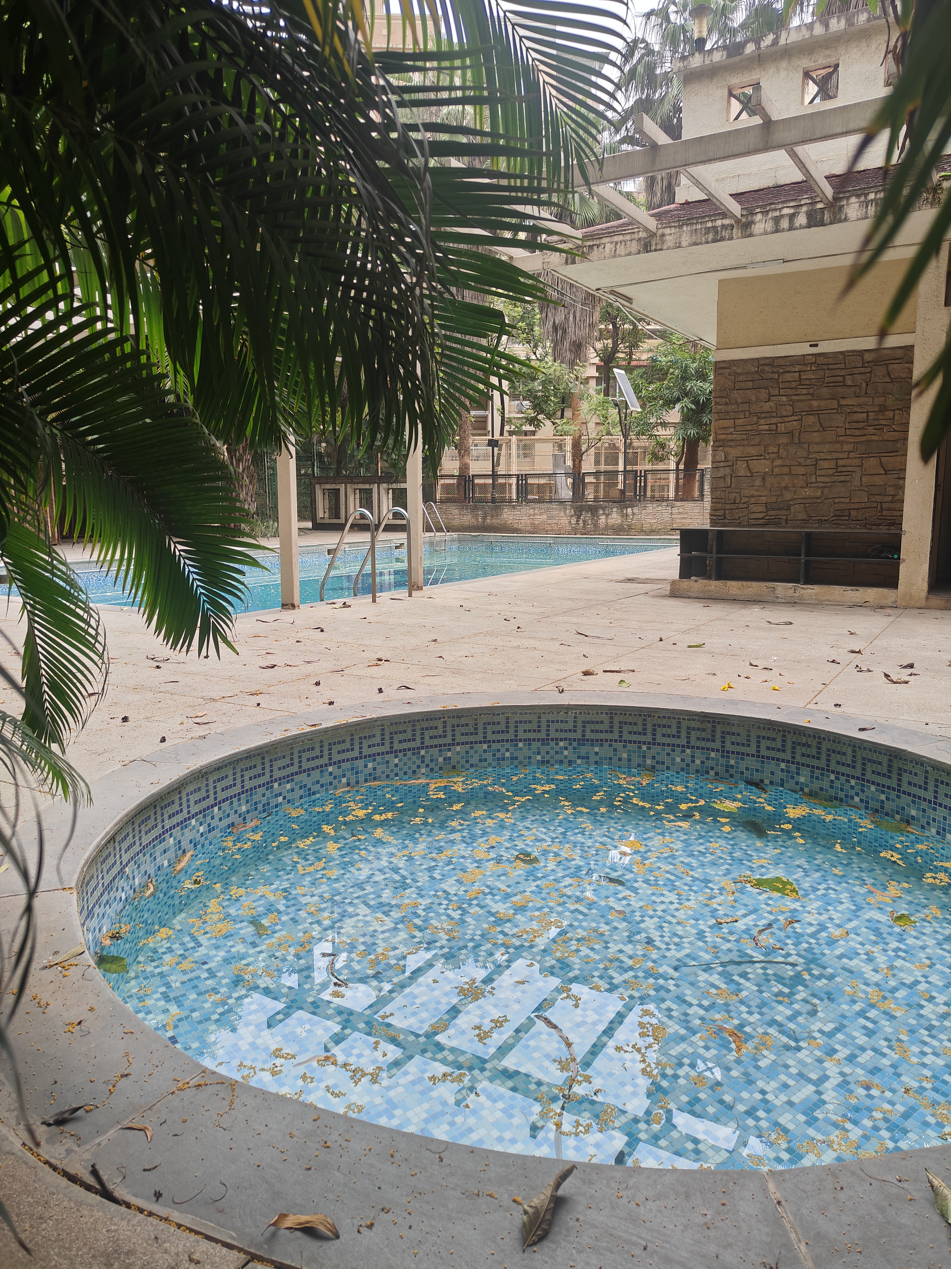 2 BHK + Pooja Room,Servant Room,Study Room,Extra Room Apartment For Sale in GK Rose Icon