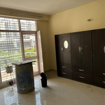 Living Room in 3 BHK Apartment at Rps Palms, Sector 88 – for Rent