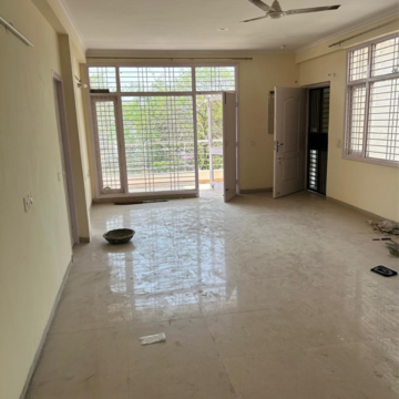 Room in 3 BHK Apartment at Rps Palms, Sector 88 – for Rent