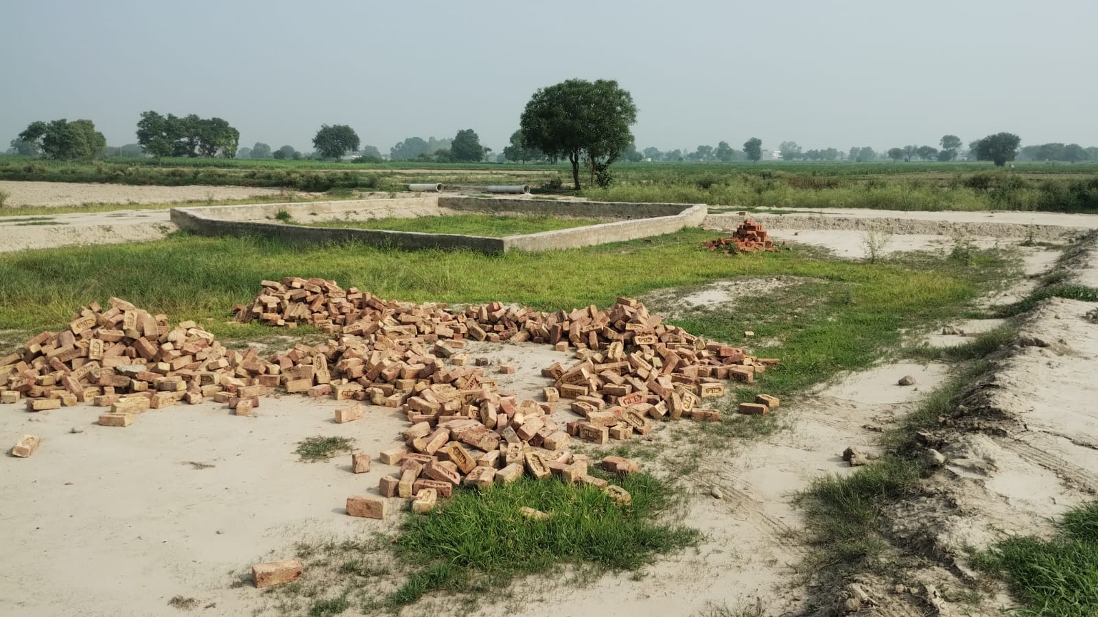 Plot For Sale in Lrg Group 