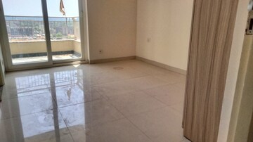 Room in 3 BHK Apartment at Pareena The Elite Residences, Sector 99 – for Rent
