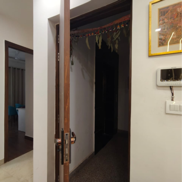 Building Lobby in 3 BHK Builder Floor at Puri Kohinoor, Tikawali – for Rent