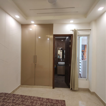 Building Lobby in 3 BHK Builder Floor at Puri Kohinoor, Tikawali – for Rent