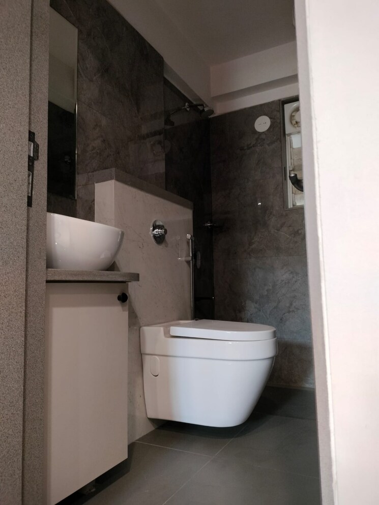 Bathroom, rb-silver-tarika 2.5 Bedroom 1215 Sq.Ft. Apartment In Kothrud Pune 9047262