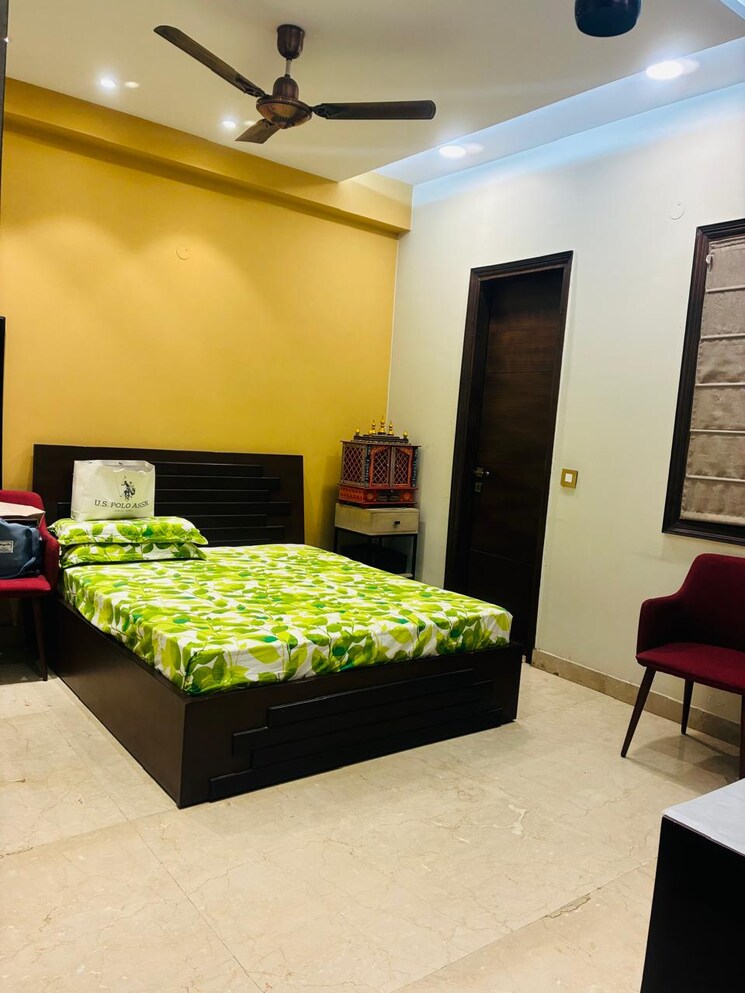 Bedroom, paschim vihar 3 Bedroom 1400 Sq.Ft. Builder Floor In Paschim Vihar Delhi 9047290