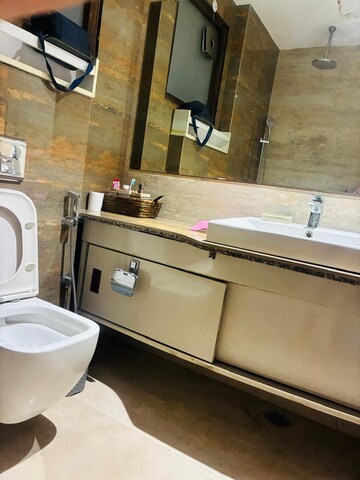 Attached Bathroom in 3 BHK Builder Floor at Paschim Vihar – for Rent