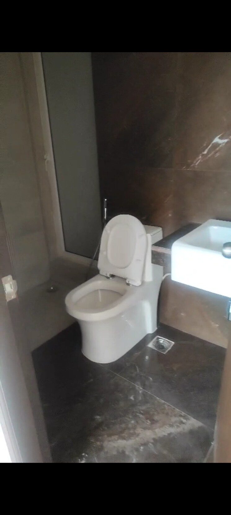 Bathroom, indiabulls-one-indiabulls 1 Bedroom 464 Sq.Ft. Apartment In Pokhran Road No Two Thane 9047272