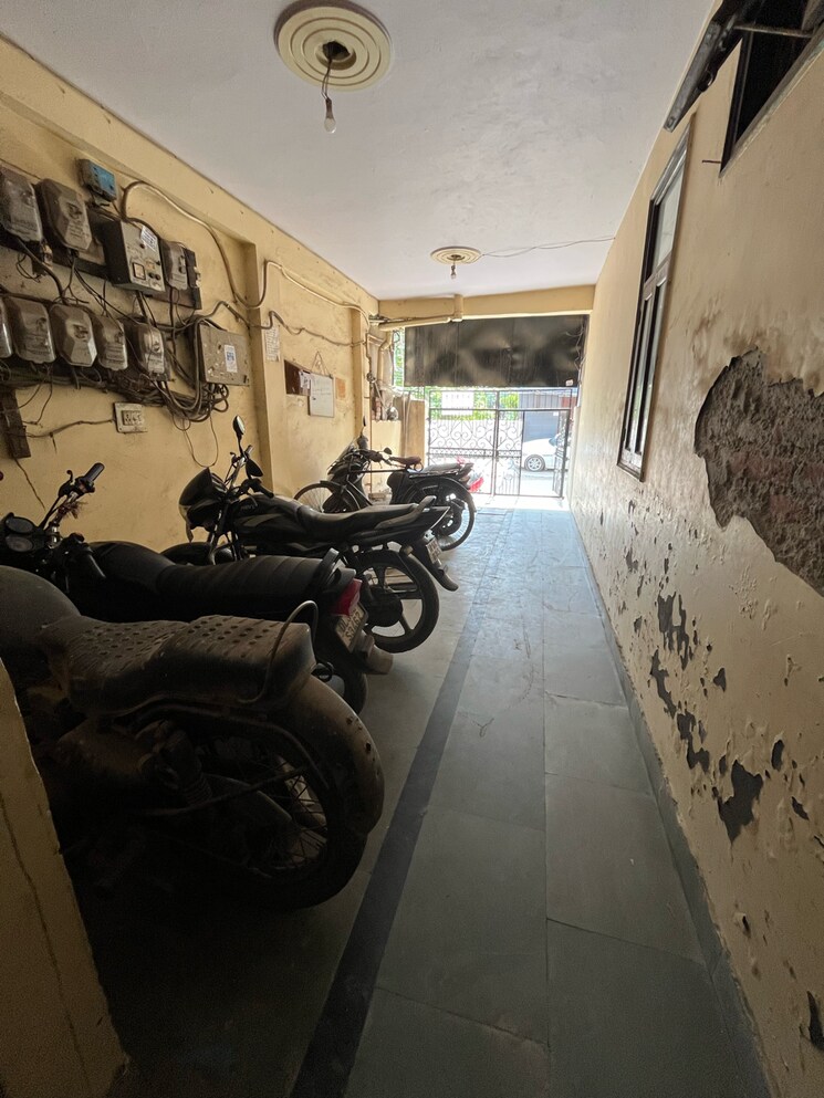 Team Area, shalimar-apartments-shalimar-garden 1 Bedroom 680 Sq.Ft. Apartment In Shalimar Garden Ghaziabad 9047302