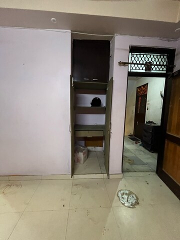 Furnished Amenities in 1 BHK Apartment at Shalimar Apartments Shalimar Garden, Shalimar Garden – for Rent
