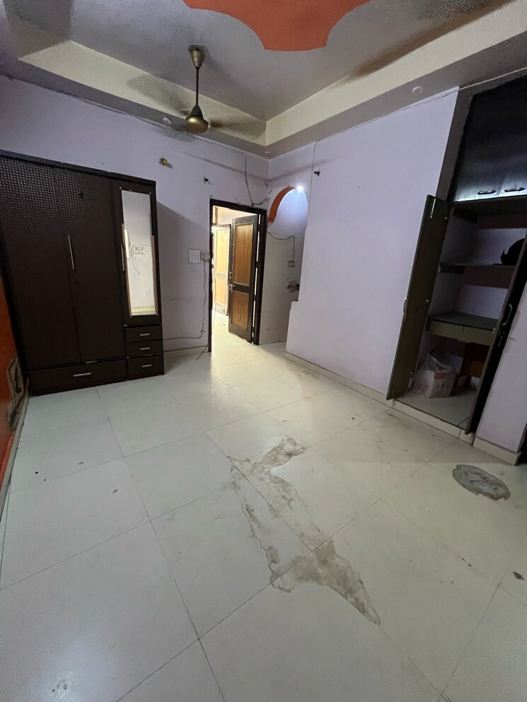 Room, shalimar-apartments-shalimar-garden 1 Bedroom 680 Sq.Ft. Apartment In Shalimar Garden Ghaziabad 9047302