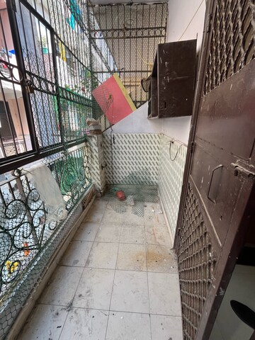 Balcony in 1 BHK Apartment at Shalimar Apartments Shalimar Garden, Shalimar Garden – for Rent